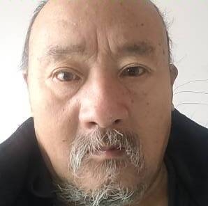 走失者照片 北京市急寻：六旬老人走失，穿黑色运...