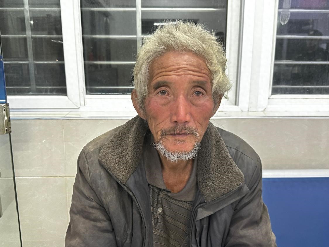 走失者照片 襄阳市寻亲：六旬老人被救助，门牙缺...