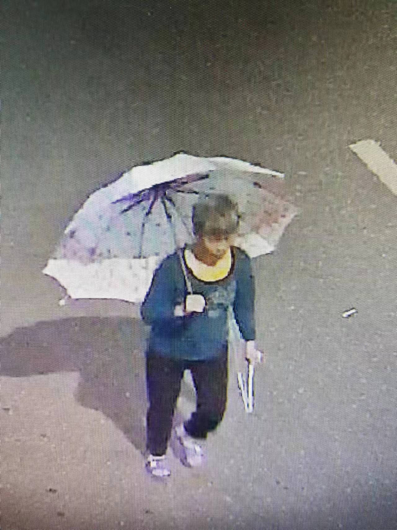 走失者照片 韶关市急寻：南雄市六旬老太走失，花...