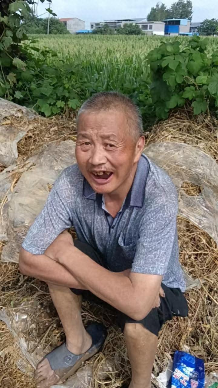 走失者照片 新乡市寻人：五旬男子走失，患精神障...