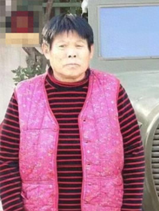 走失者照片 滁州市寻人：六旬老太走失，穿白色碎...