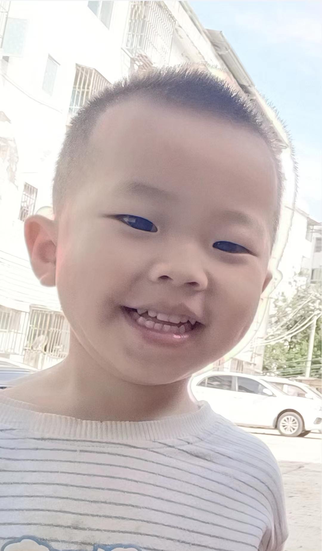 走失者照片 重庆市寻亲：三岁男童被救助多年，高...