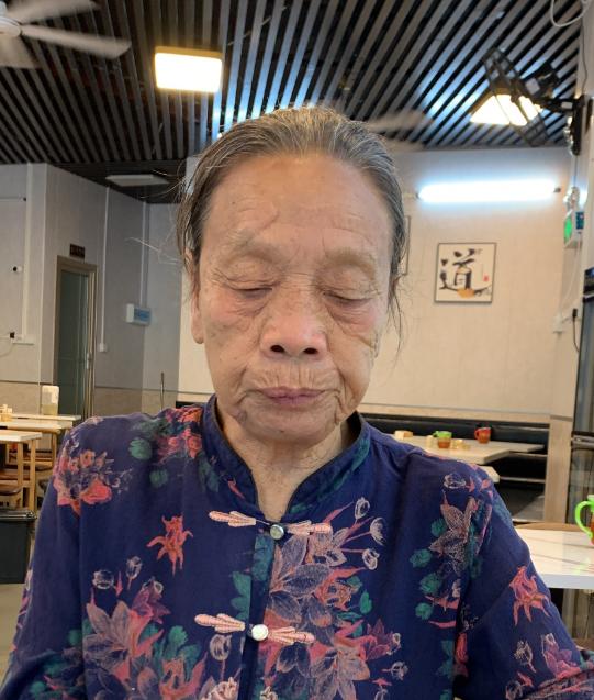 走失者照片 永州市急寻：八旬老太失联数日，戴白...