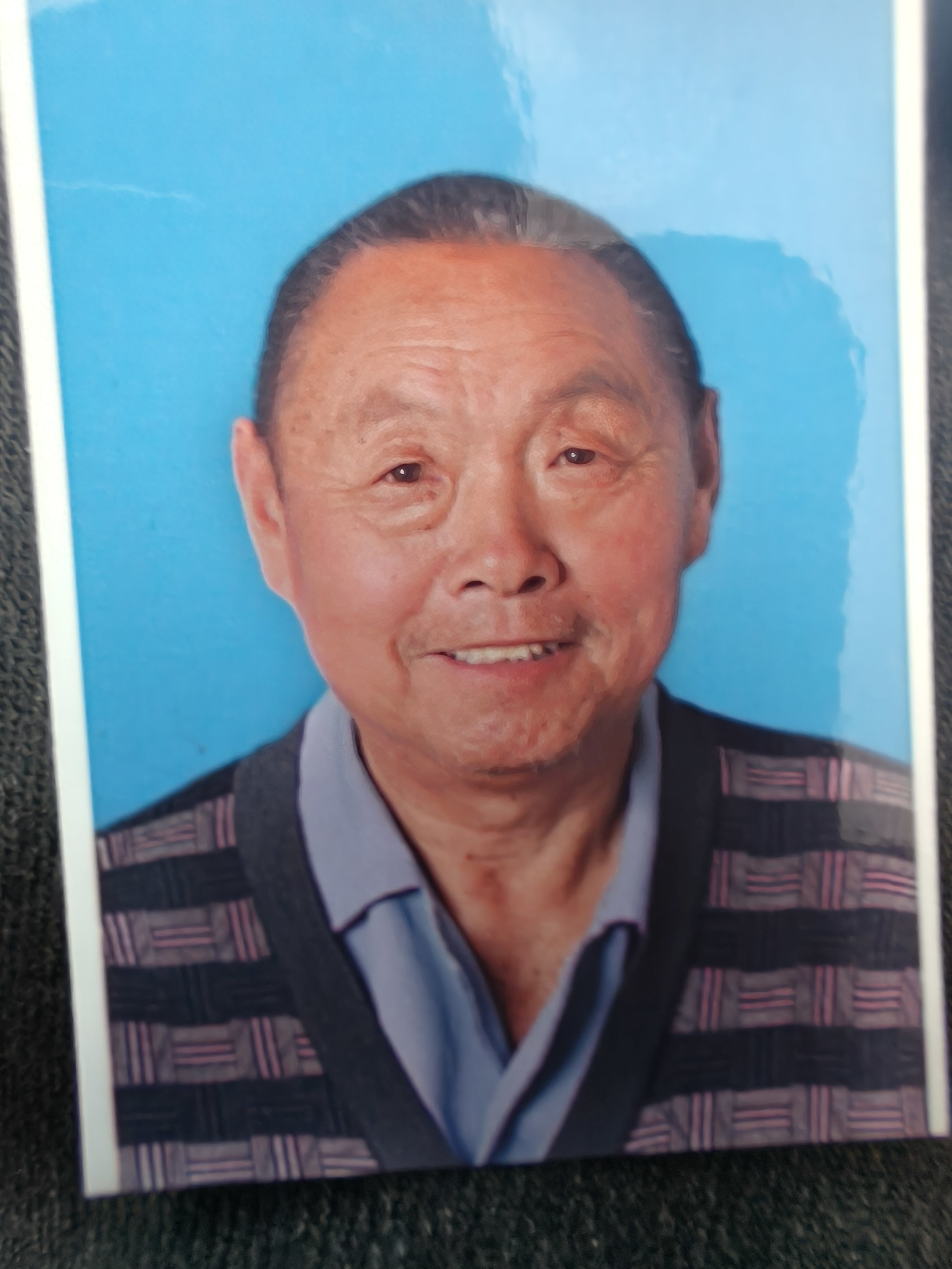 走失者照片 宿州市寻人：七旬老人走失，穿白色衬...