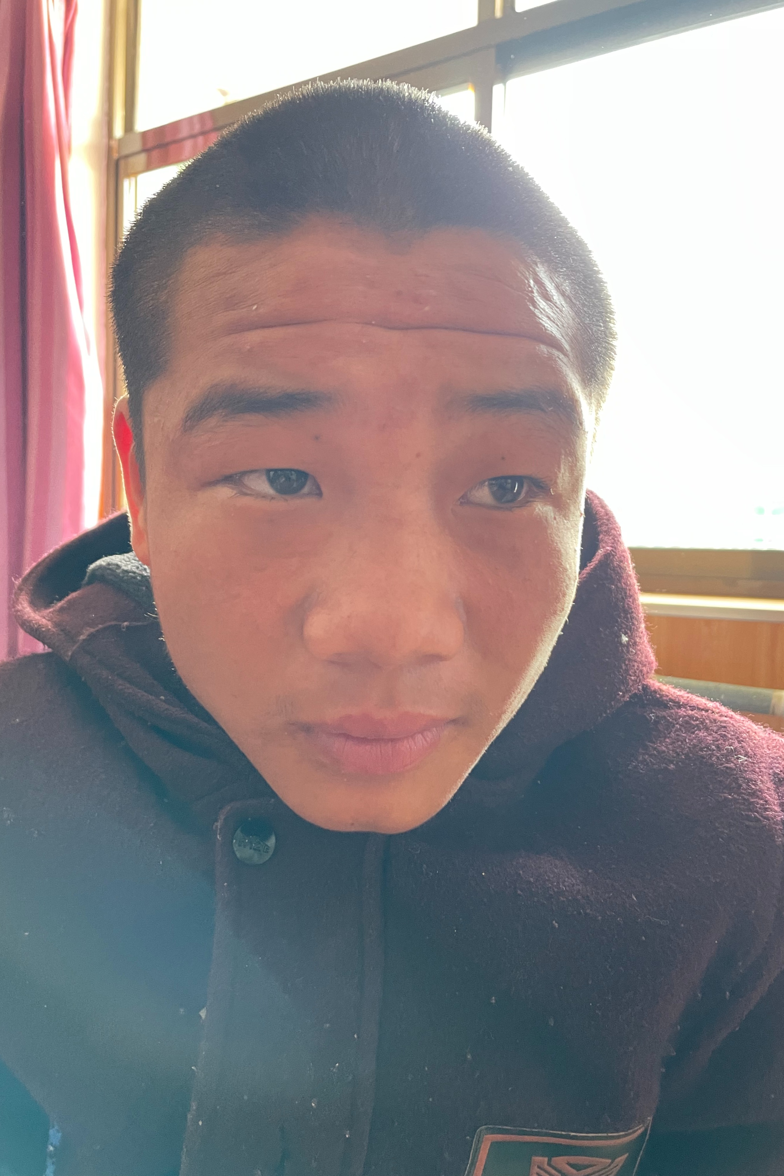 走失者照片 临汾市寻亲：15岁男孩被救助，穿枣...