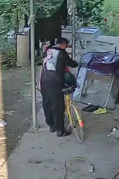 走失者照片 芜湖市急寻：青年女子走失，患智力障...