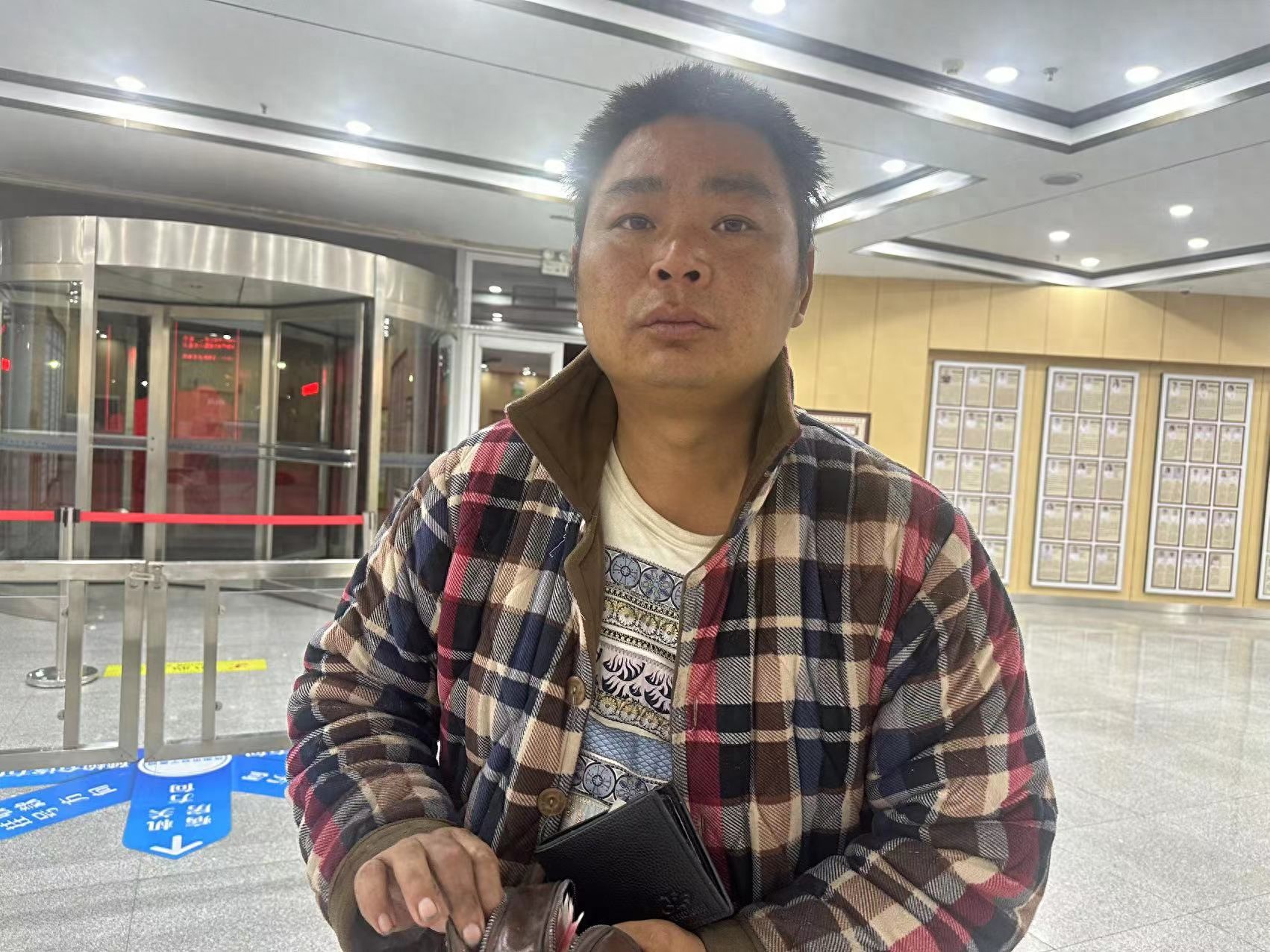 走失者照片 沈阳市寻亲：青年男子被救助，自述叫...