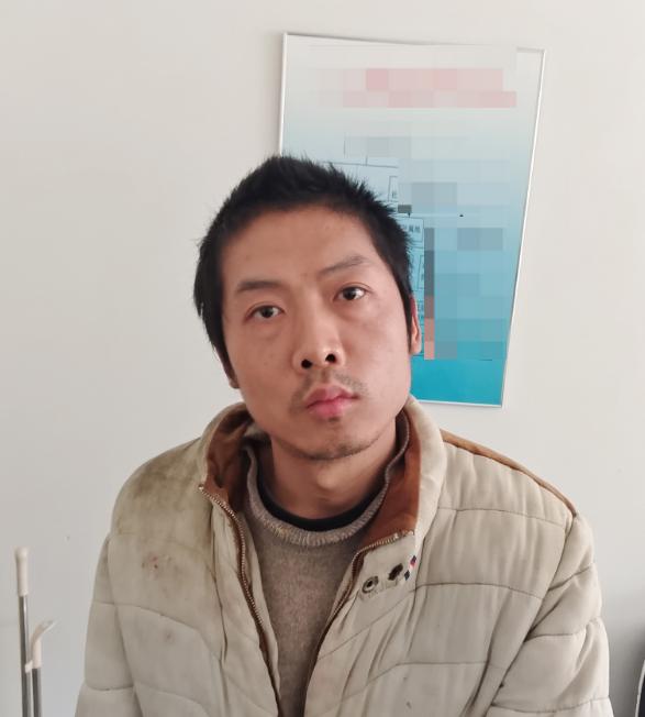 走失者照片 阜新市寻亲：青年男子被救助，高1米...