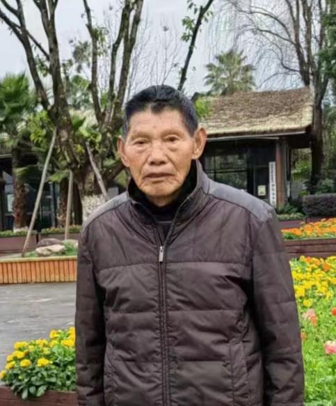走失者照片 凉山州急寻：西昌市八旬老人走失，穿...