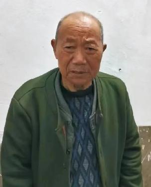 走失者照片 紧急寻人：孝感市八旬老人失联，拄拐...