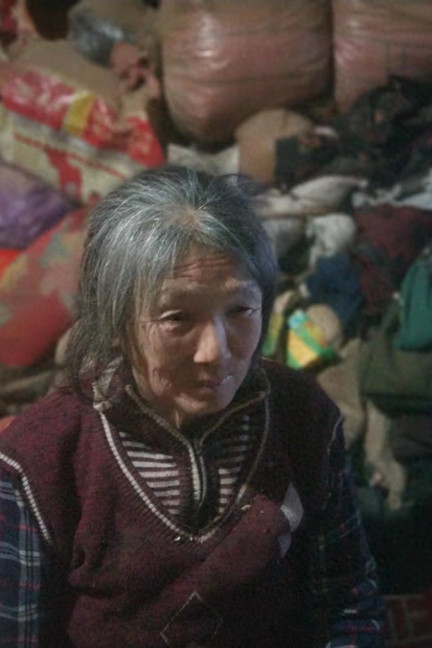走失者照片 临汾市寻亲：五旬女子被救助，高1米...