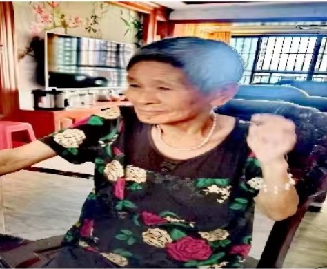 走失者照片 南宁市急寻：七旬老太走失，智力异常...