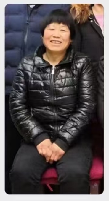走失者照片 咸阳市寻人：六旬老太失联，穿花格子...