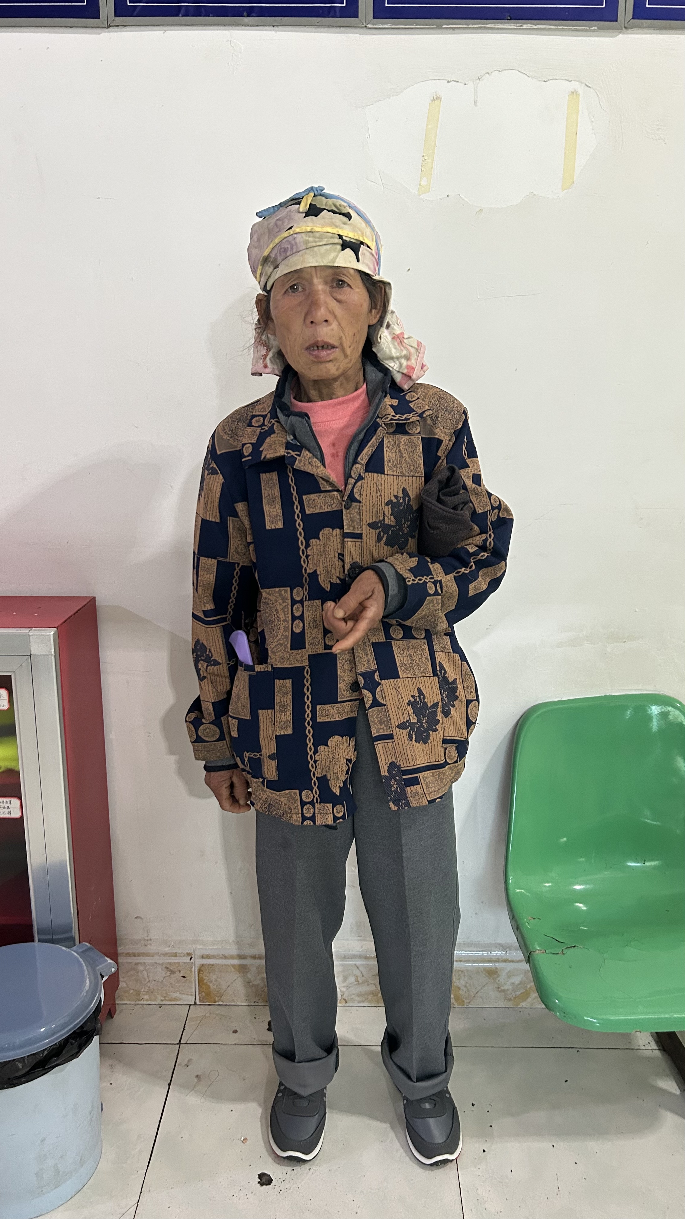 走失者照片 安顺市寻亲：六旬老太被救助，疑似云...