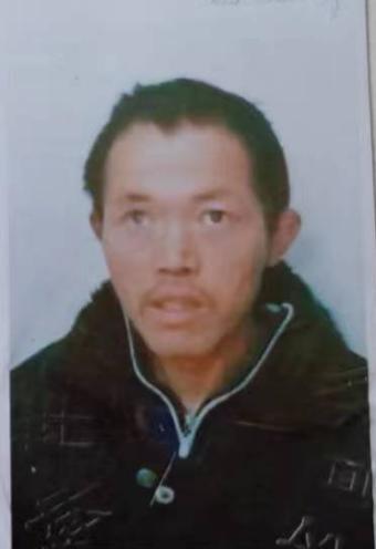 走失者照片 荆门市急寻：钟祥市中年男子走失，患...