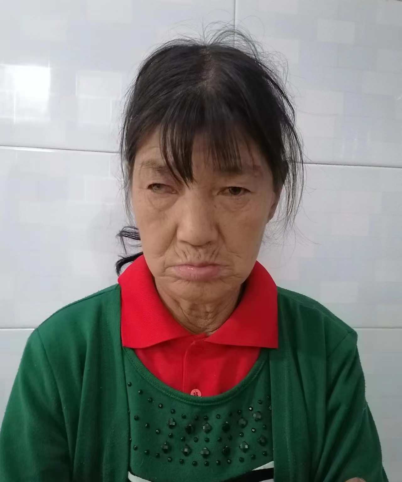 走失者照片 西安市寻亲：七旬聋哑老太被救助，穿...