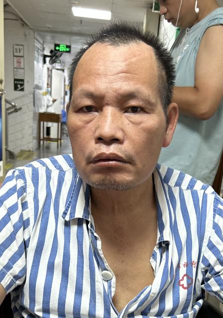 走失者照片 梧州市寻亲：中年男子被救助，穿灰绿...