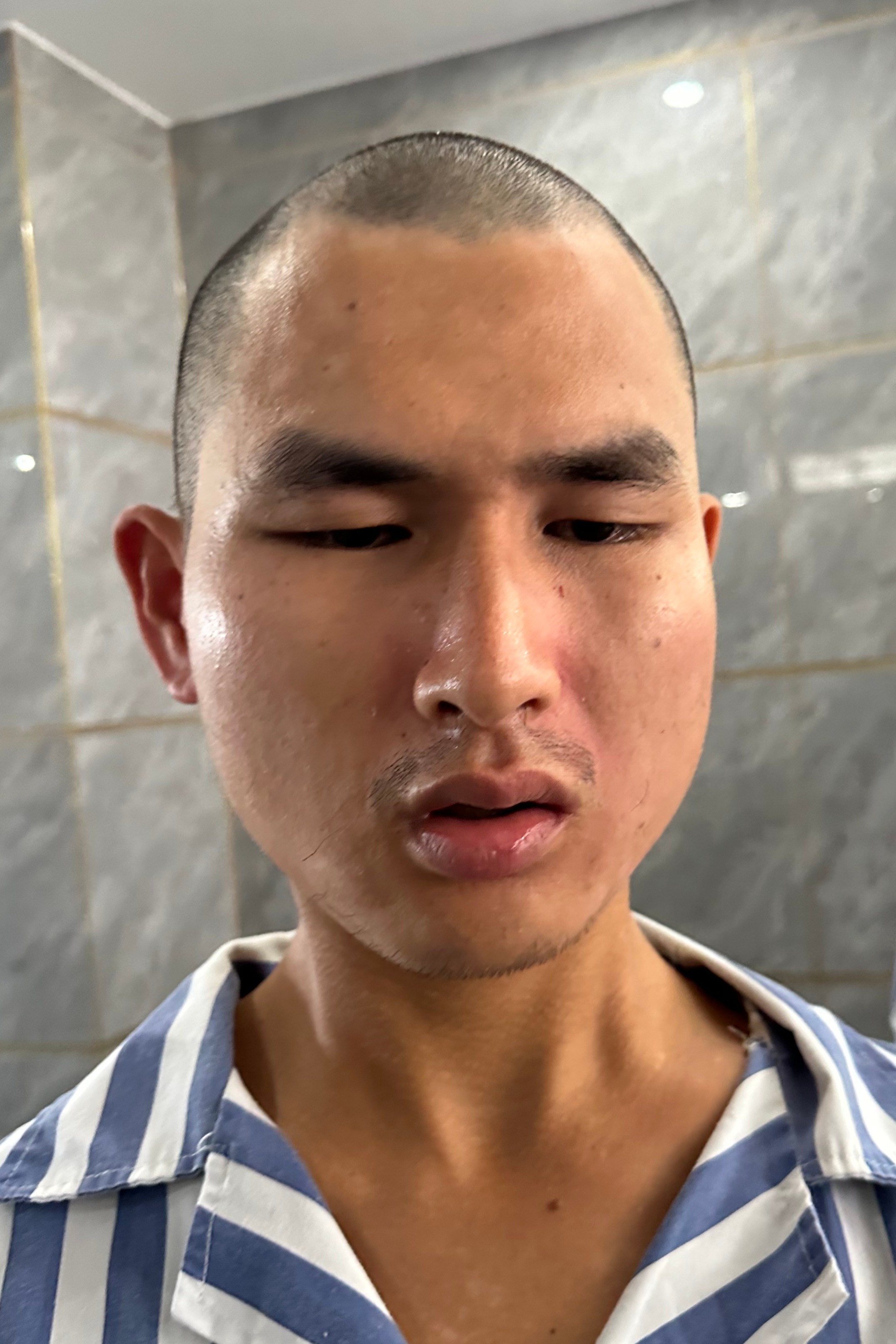 走失者照片 海口市寻亲：青年男子被救助，自述叫...
