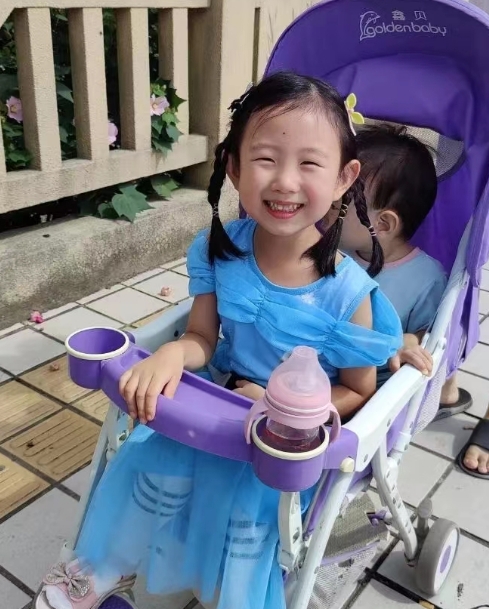 走失者照片 孩子你在哪儿？4岁女孩在上海市失联...