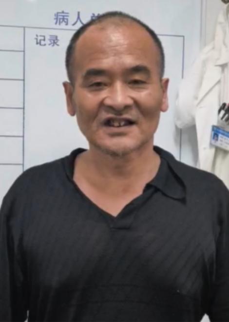 走失者照片 常德市寻亲：五旬男子被救助，穿黑色...