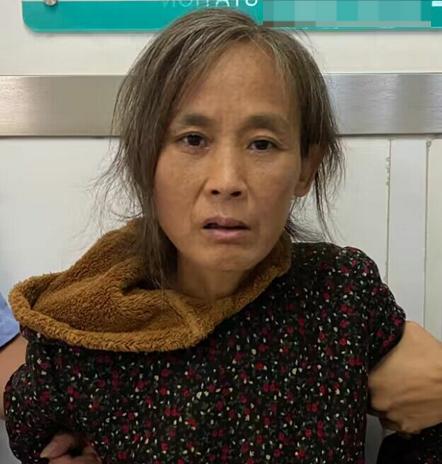 走失者照片 襄阳市寻亲：五旬女子被救助，高1米...
