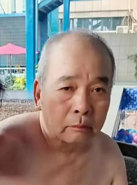 走失者照片 天津市急寻：七旬老人走失，穿黑色上...