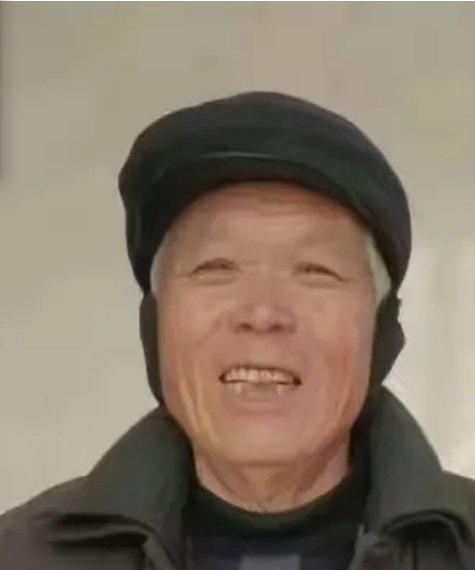走失者照片 运城市急寻：七旬老人失联，穿灰色上...