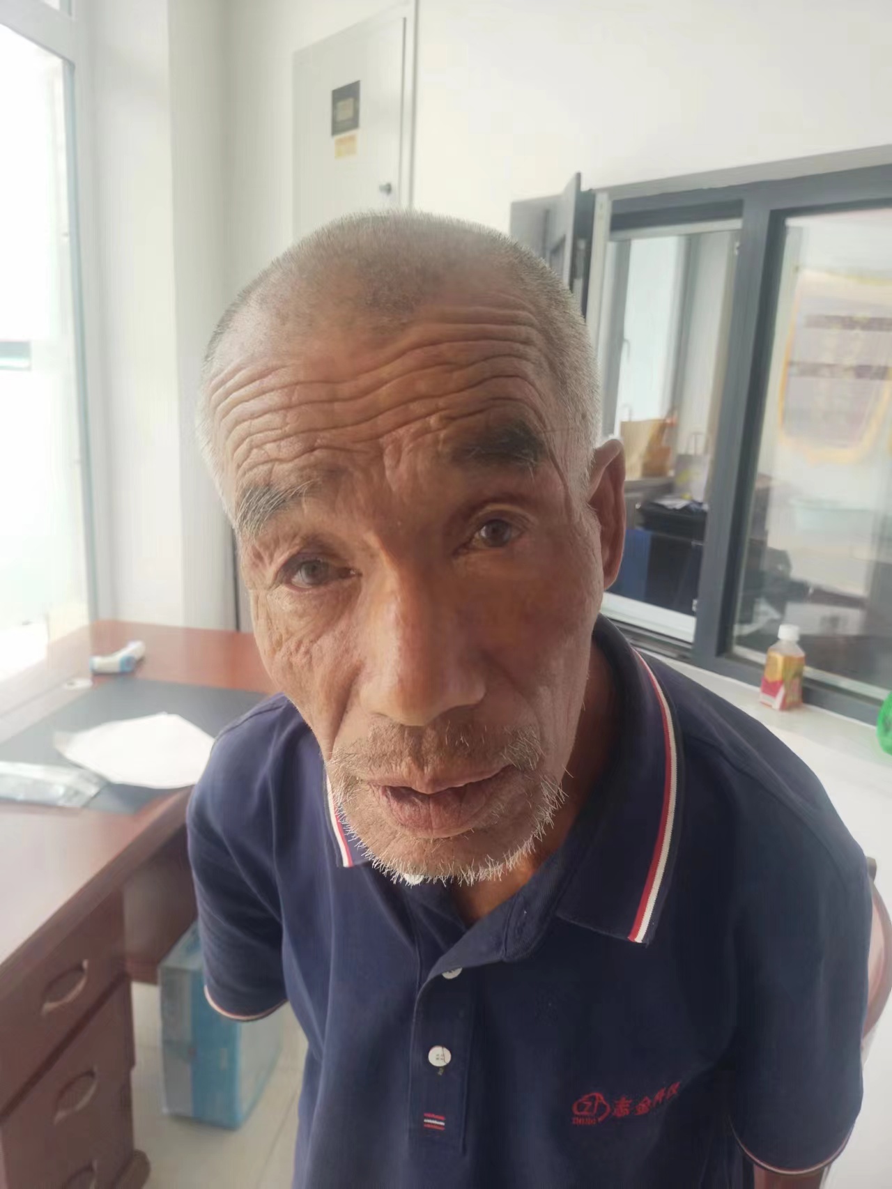 走失者照片 天津市寻亲：七旬老人被救助，高1米...