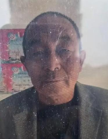 走失者照片 东营市急寻：六旬老人失联，高1米7...