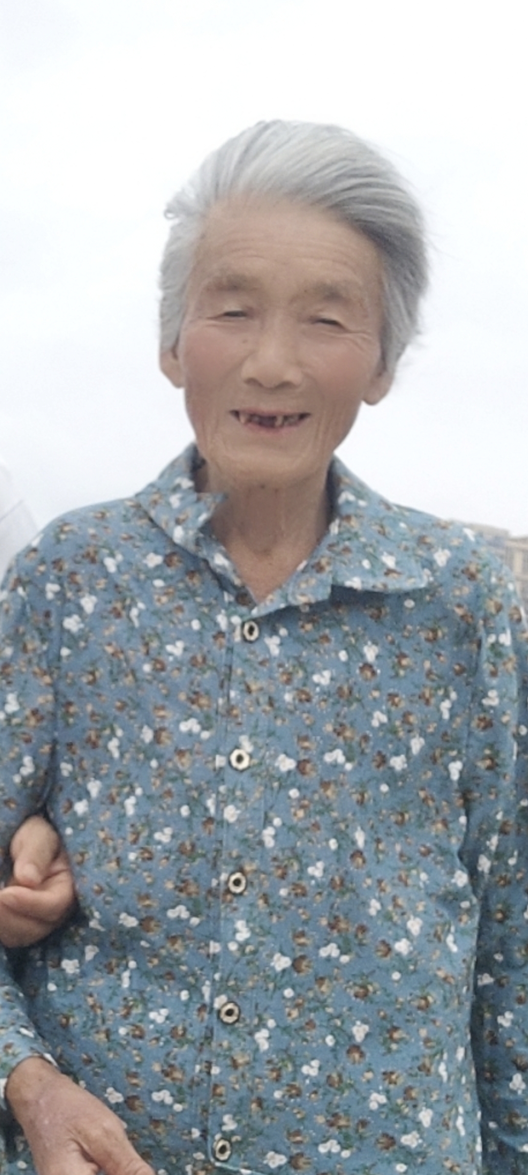 走失者照片 南通市如皋市寻人：八旬老太失联，穿...