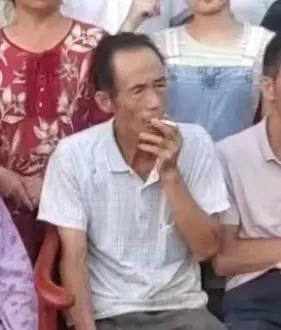 走失者照片 云浮市罗定市急寻：七旬老人走失，穿...