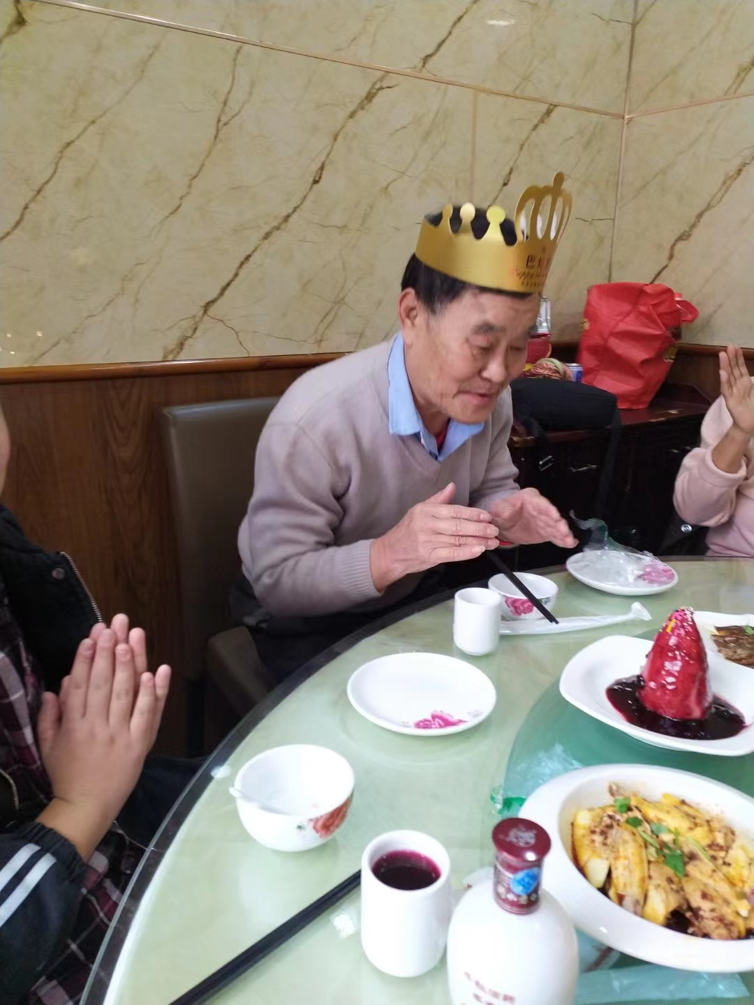走失者照片 天津市急寻：七旬老人走失，患小脑萎...