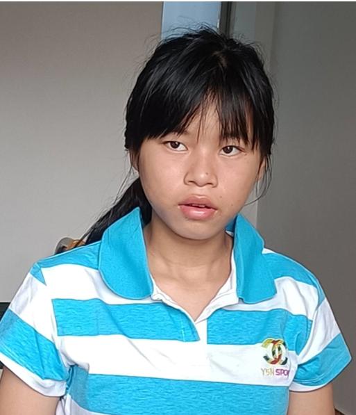 走失者照片 钦州市寻亲：16岁女孩被救助，穿黑...