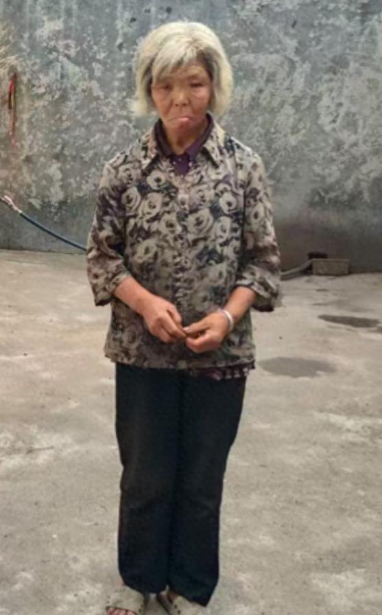 走失者照片 郑州市巩义市寻人：七旬老太走失，穿...