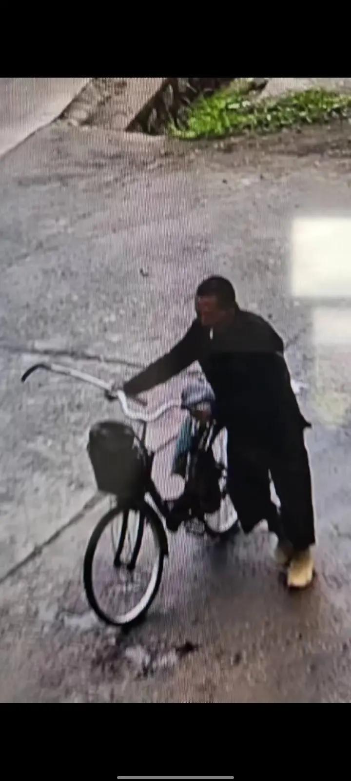 走失者照片 鸡西市密山市急寻：六旬老人走失，穿...