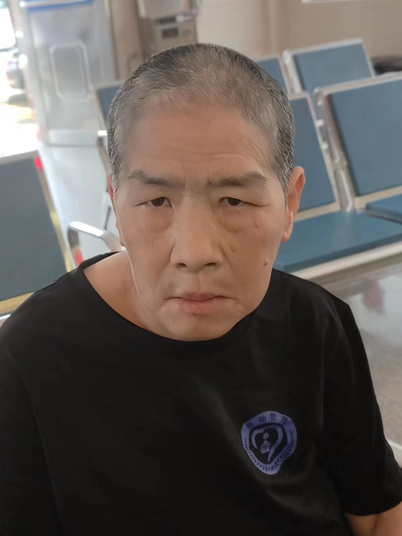 走失者照片 佛山市寻亲：六旬老太被救助，自述叫...
