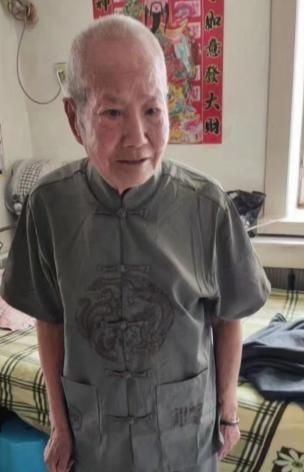 走失者照片 佳木斯市急寻：八旬老人走失，患小脑...