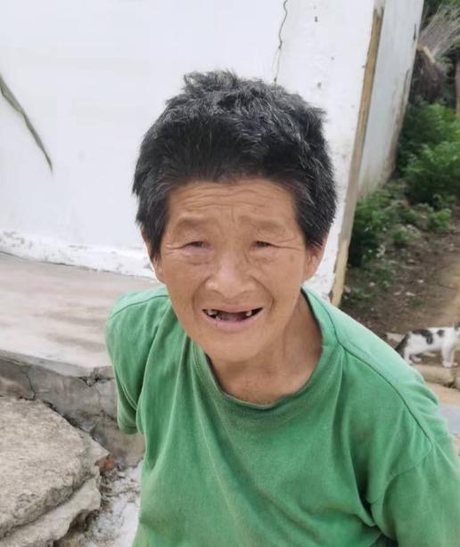 走失者照片 秦皇岛市寻亲：七旬老太被救助多年，...