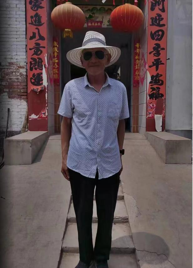 走失者照片 邯郸市急寻：七旬老人失联，戴白色草...