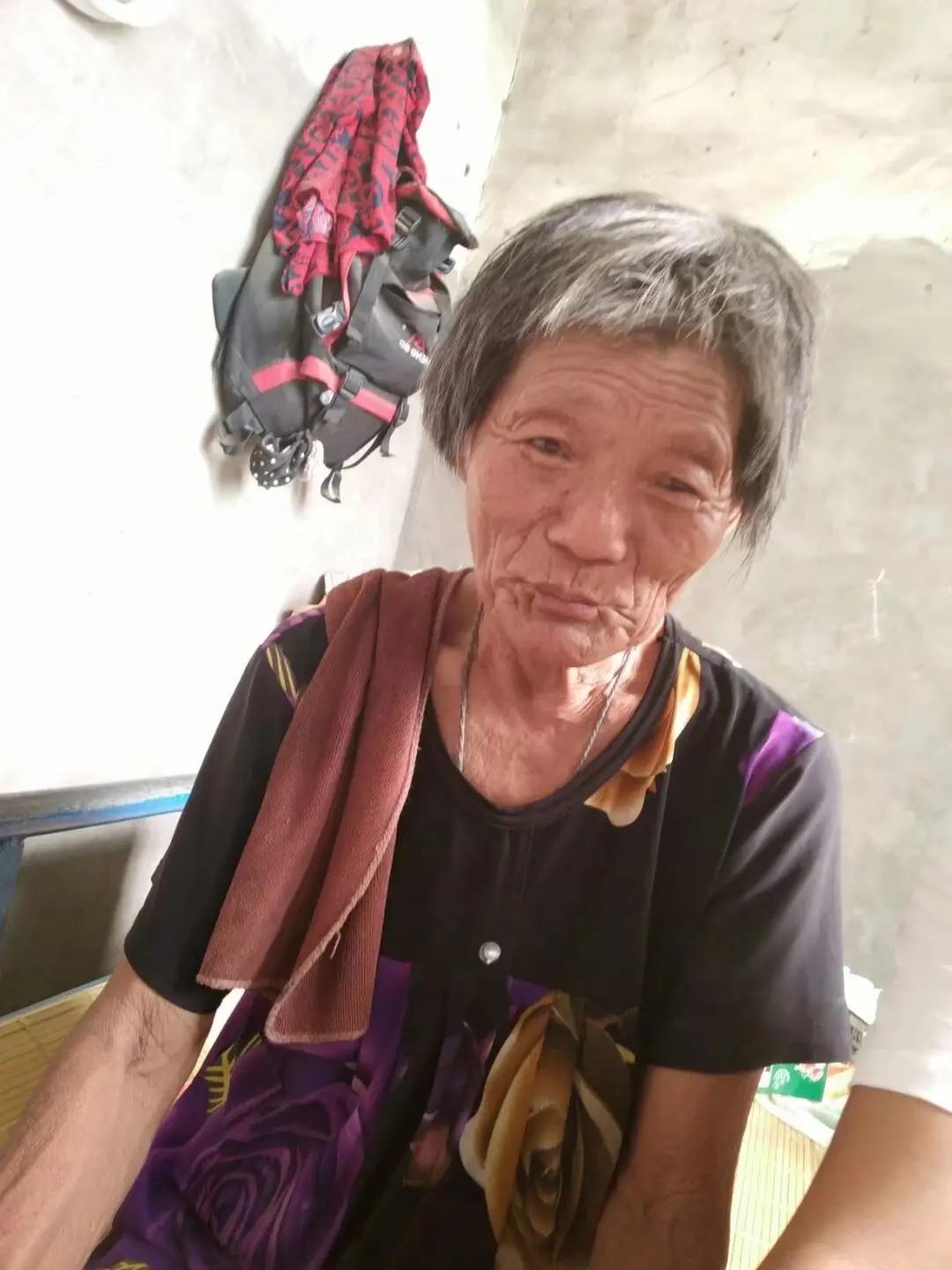 走失者照片 开封市急寻：八旬老太失联，穿红色衣...