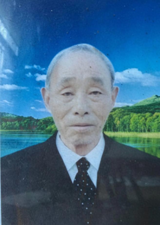 走失者照片 黄冈市寻人：八旬老人走失，穿白色上...