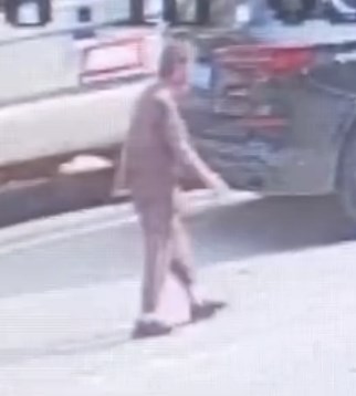 走失者照片 武汉市急寻：九旬老太走失，高1米5...