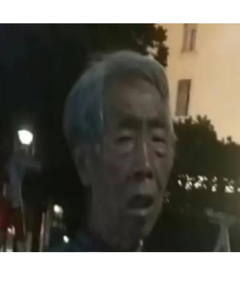 走失者照片 许昌市急寻：七旬老太走失，穿蓝色花...