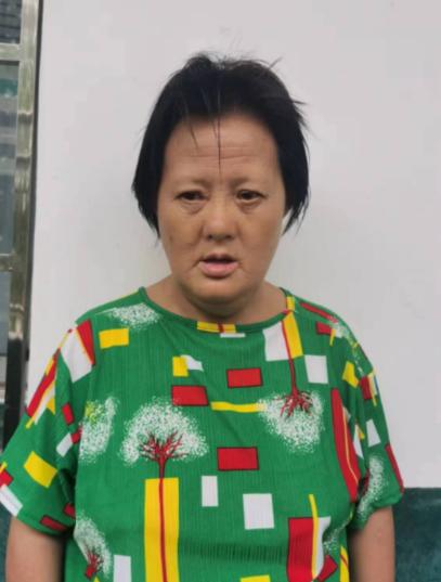 走失者照片 常德市寻亲：五旬女子被救助，穿绿底...