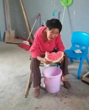 走失者照片 洛阳市寻人：七旬老太走失，系聋哑人...