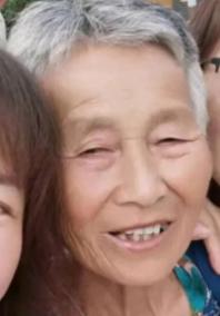走失者照片 渭南市急寻：七旬老太走失，患精神障...