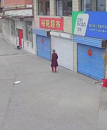 走失者照片 紧急寻人！朔州市六旬老太失联，穿紫...