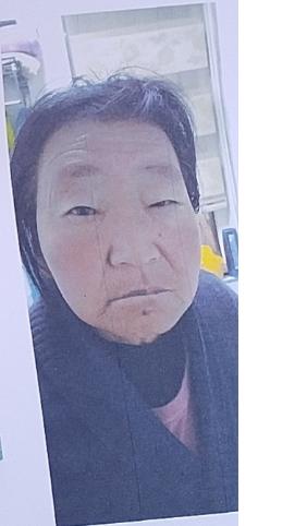 走失者照片 平凉市急寻：六旬老太走失，患小脑萎...