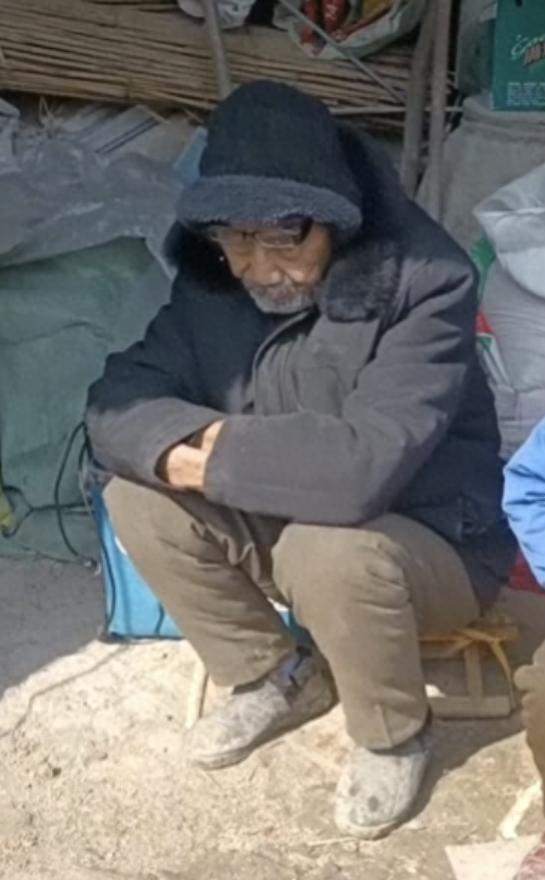 走失者照片 阜阳市界首市寻人：八旬老人走失，骑...