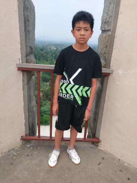 走失者照片 郑州市荥阳市急寻：两个男孩失联，均...